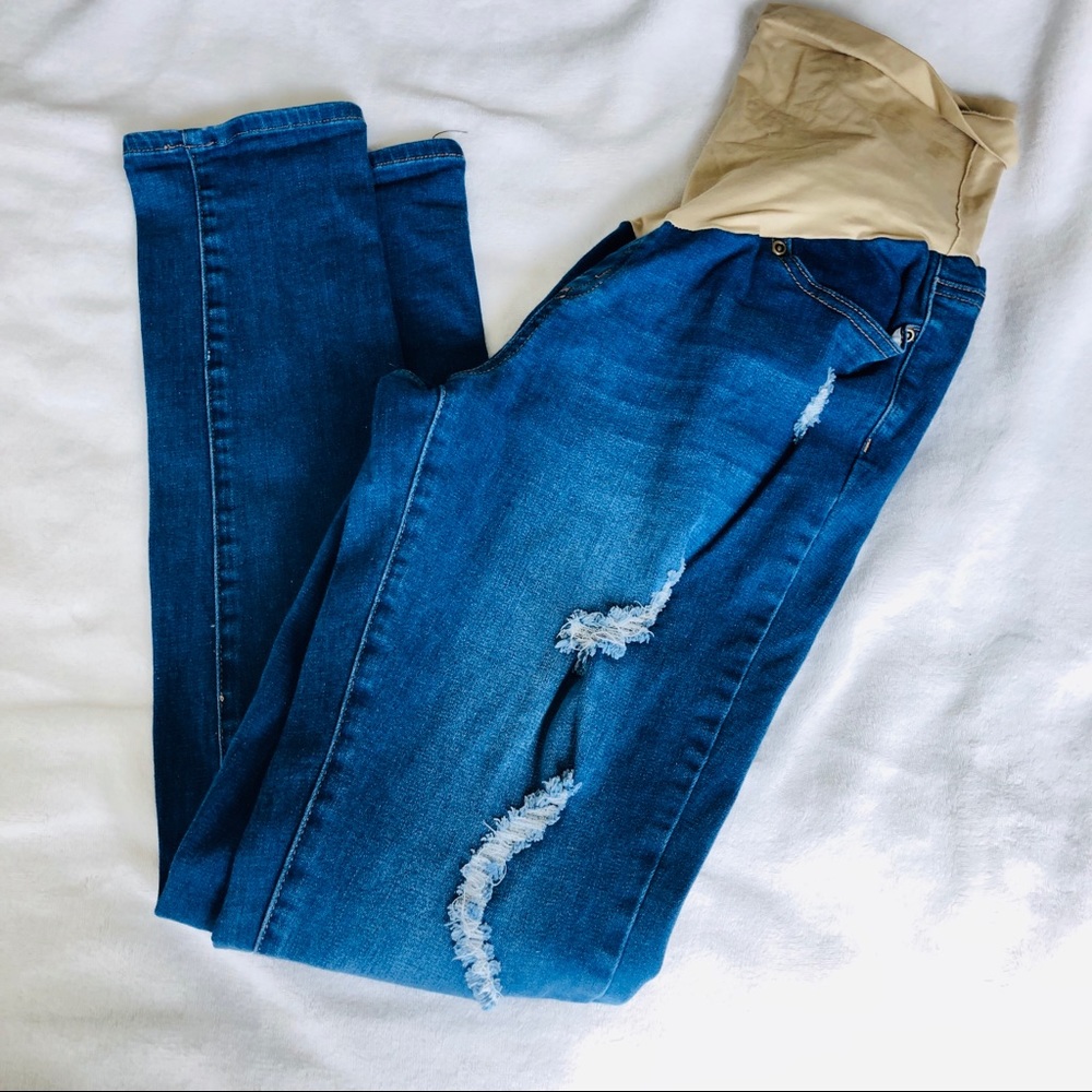 Stretchy Distressed Maternity Jeans SZ M